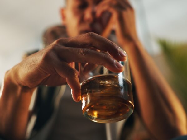 Early signs alcohol addiction