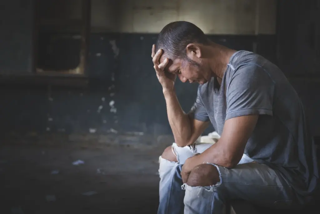 One of the most common questions among those beginning recovery is whether it is necessary to stay in a rehabilitation center or if it can be achieved through outpatient treatment.